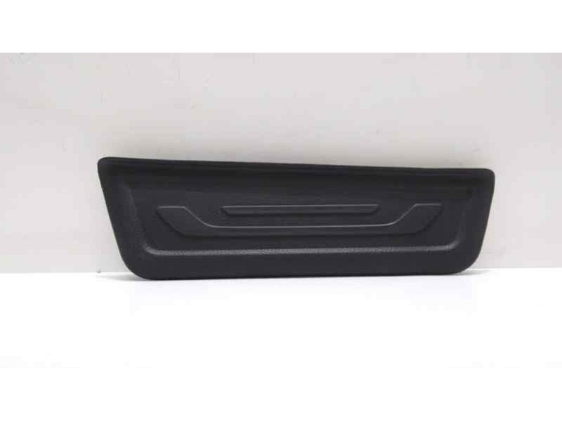 Recambio de guarnecido puerta trasera derecha para kia sportage concept 4x2 referencia OEM IAM 858883U010 46442 