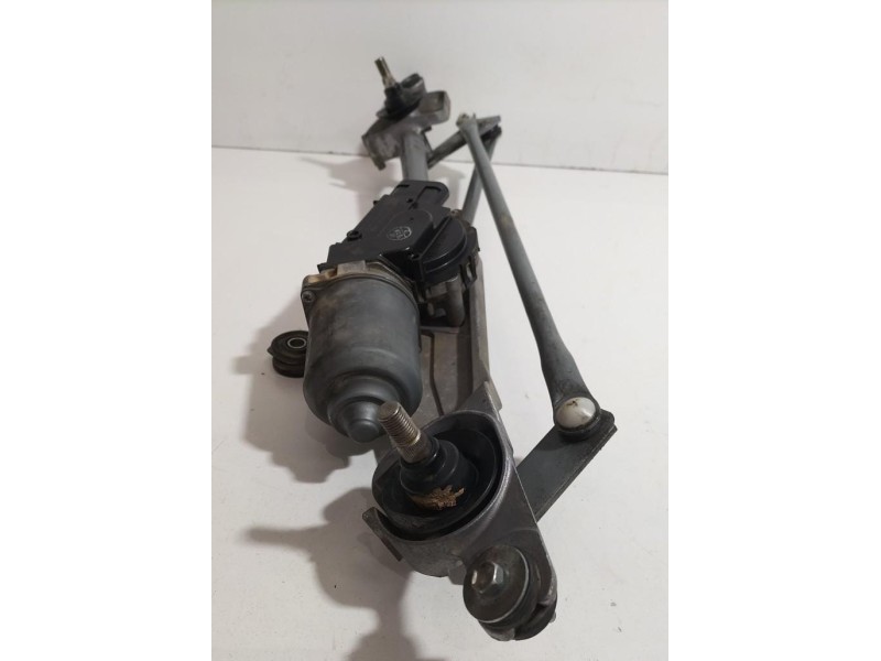 Recambio de motor limpia delantero para opel insignia berlina cosmo referencia OEM IAM 13227392 78301 