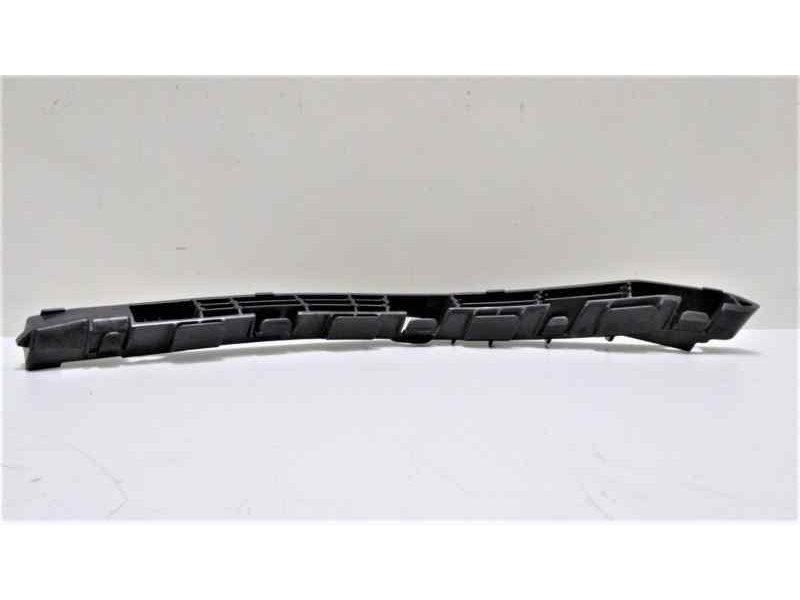 Recambio de molduras traseras para kia sportage concept 4x2 referencia OEM IAM 866133U000 46443 