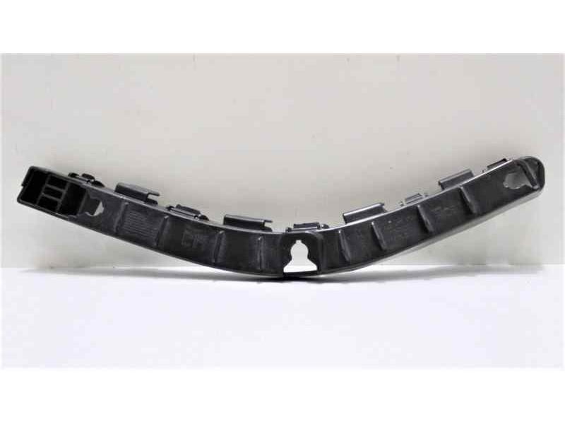 Recambio de molduras traseras para kia sportage concept 4x2 referencia OEM IAM 866133U000 46443 