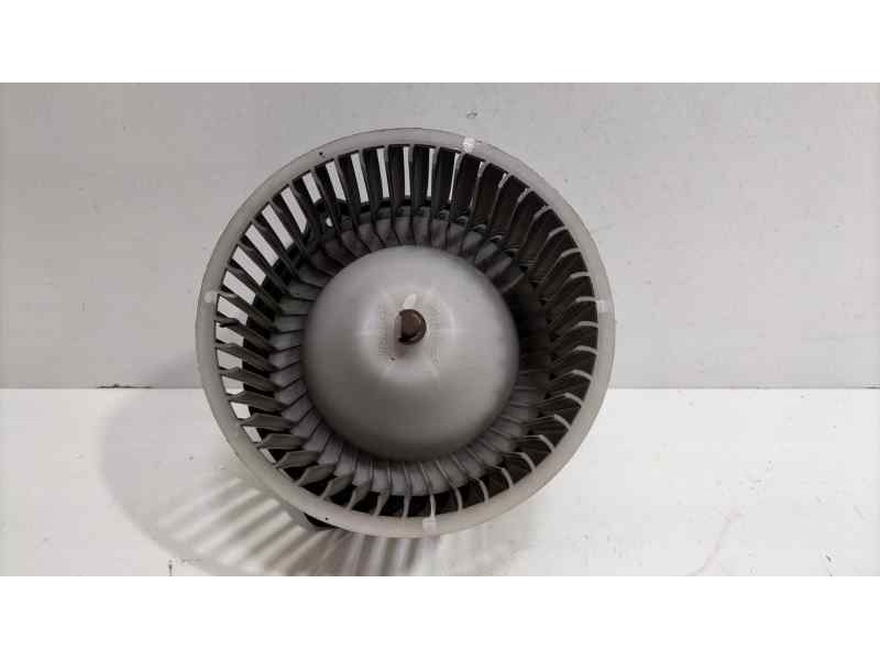 Recambio de motor calefaccion para hyundai h1 travel referencia OEM IAM 50A1F04MY 83196 R