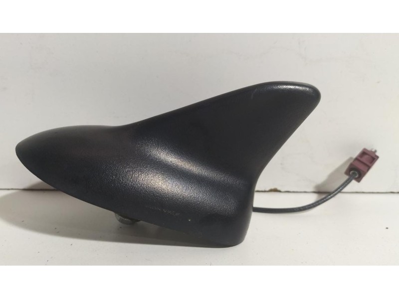 Recambio de antena para opel insignia berlina cosmo referencia OEM IAM 13241275 78306 