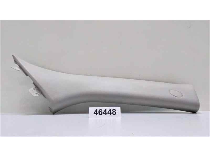 Recambio de moldura para kia sportage concept 4x2 referencia OEM IAM 858203U010 46448 