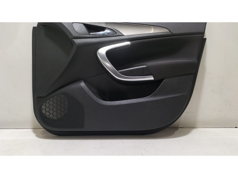 Recambio de guarnecido puerta delantera derecha para opel insignia berlina cosmo referencia OEM IAM 13277376 78227 