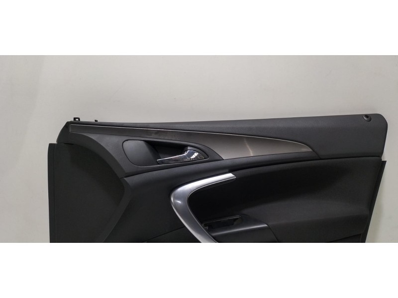 Recambio de guarnecido puerta delantera derecha para opel insignia berlina cosmo referencia OEM IAM 13277376 78227 
