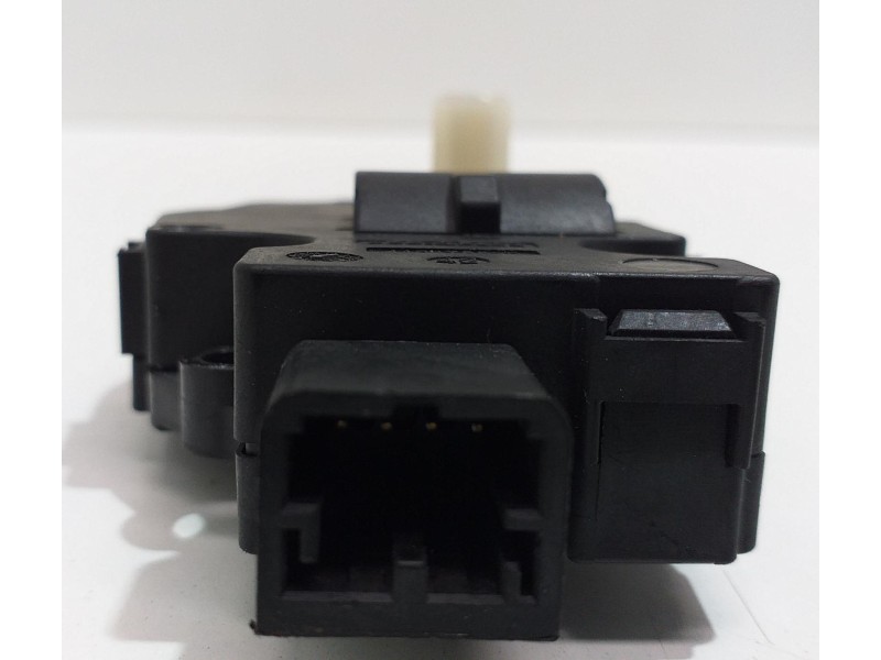 Recambio de motor apertura trampillas climatizador para audi a5 coupe (8t) 2.0 tdi quattro referencia OEM IAM EFB330 54840 