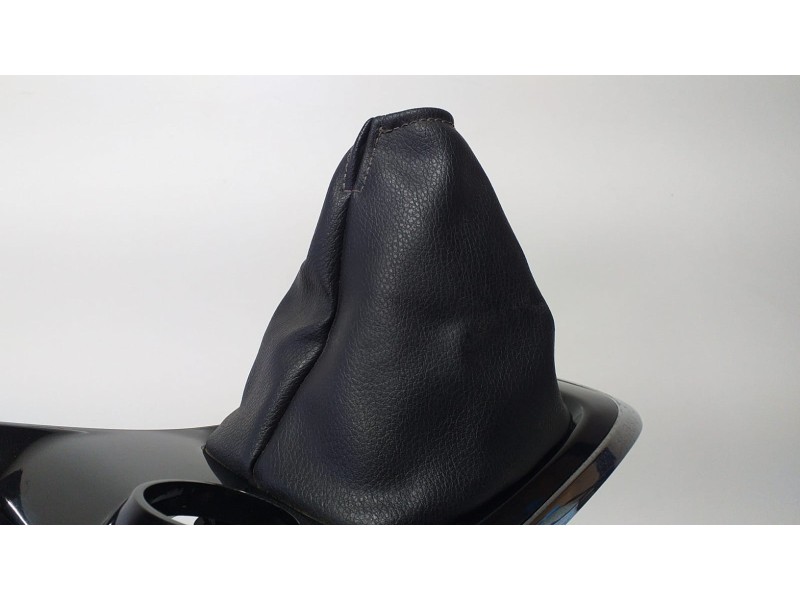 Recambio de guarnecidos palanca cambio para nissan pulsar (c13) acenta referencia OEM IAM 9930149 68979 