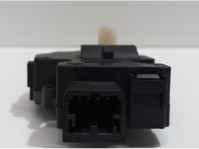 Recambio de motor apertura trampillas climatizador para audi a5 coupe (8t) 2.0 tdi quattro referencia OEM IAM EFB330 54842 