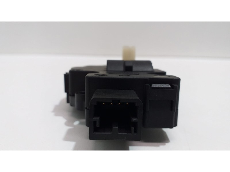 Recambio de motor apertura trampillas climatizador para audi a5 coupe (8t) 2.0 tdi quattro referencia OEM IAM EFB330 54844 