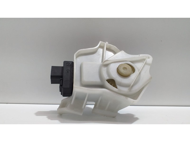 Recambio de motor apertura trampillas climatizador para audi a5 coupe (8t) 2.0 tdi quattro referencia OEM IAM EFB330 54847 