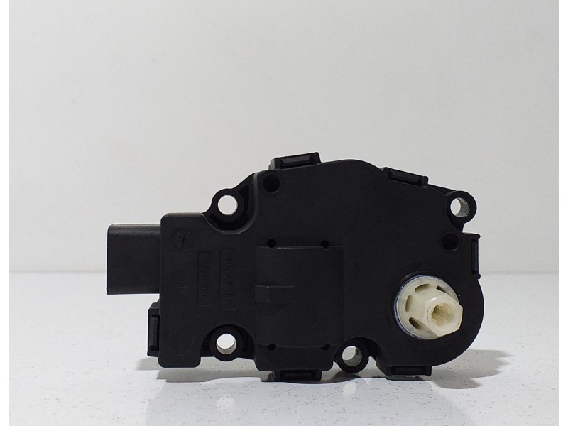 Recambio de motor apertura trampillas climatizador para porsche cayenne (typ 92aa) gts referencia OEM IAM EFB440 66415 