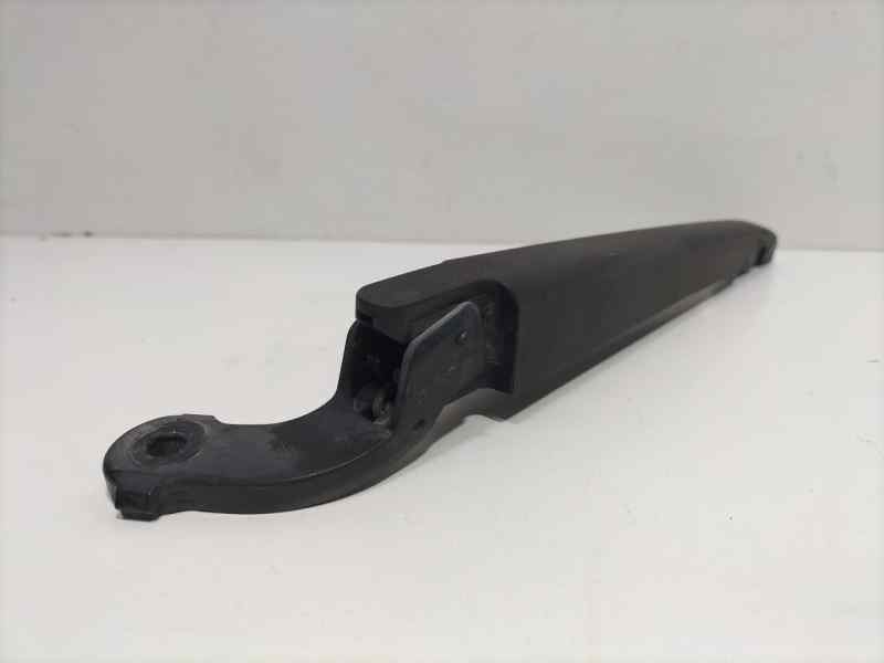 Recambio de brazo limpia trasero para ford focus berlina (cap) ghia referencia OEM IAM 4N51T04178 82319 