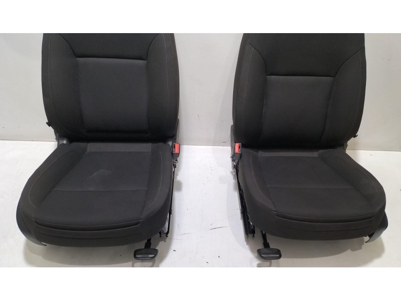 Recambio de juego asientos completo para opel insignia berlina cosmo referencia OEM IAM A20DTH 78231 