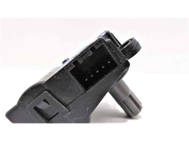 Recambio de motor calefaccion para kia sportage concept 4x2 referencia OEM IAM HCCD332JY9AA05 46463 