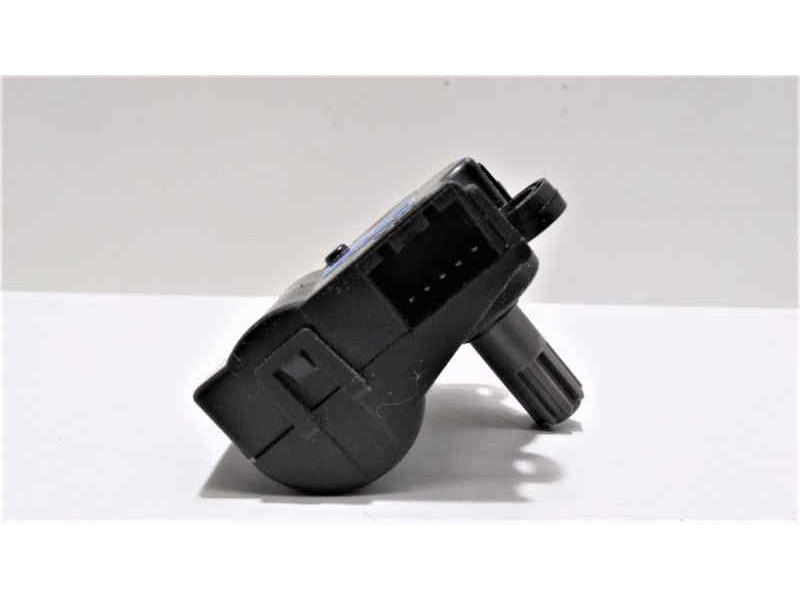 Recambio de motor calefaccion para kia sportage concept 4x2 referencia OEM IAM HCCD332JY9AA05 46463 