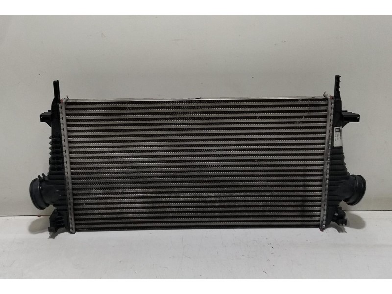 Recambio de intercooler para opel insignia berlina cosmo referencia OEM IAM 13241751 78233 