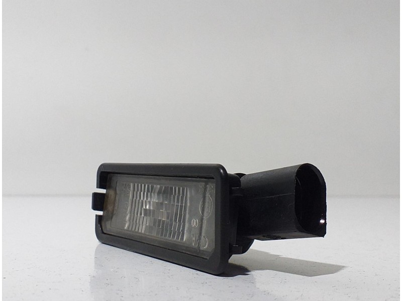 Recambio de piloto matricula para porsche cayenne (typ 92aa) gts referencia OEM IAM 1K8943021 66418 