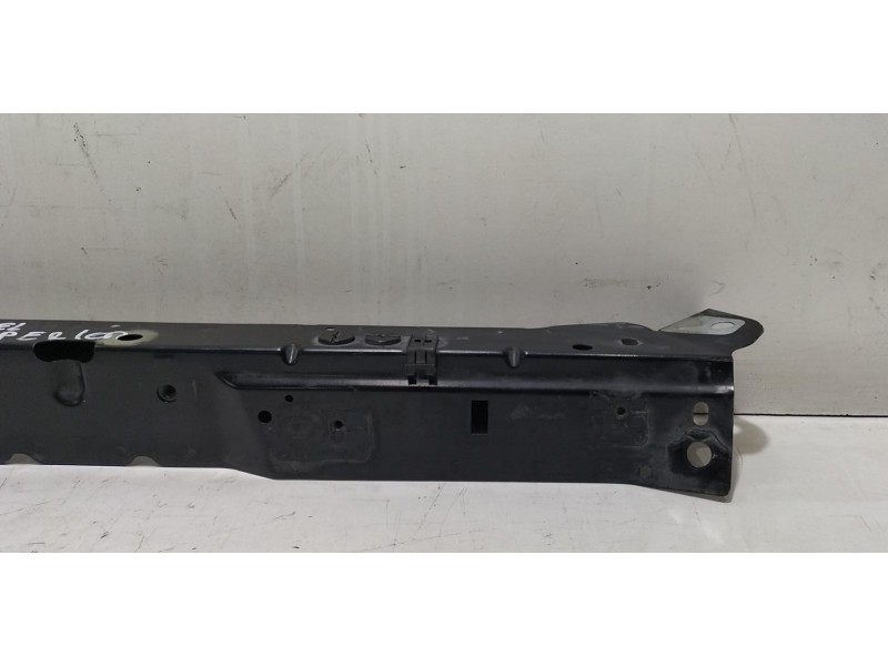 Recambio de travesaño superior para opel insignia berlina cosmo referencia OEM IAM A20DTH 78242 