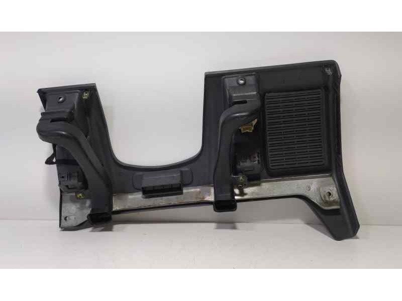 Recambio de molduras delanteras para mitsubishi montero (v20/v40) 2500 td gl (3-ptas.) referencia OEM IAM MB652131 87028 