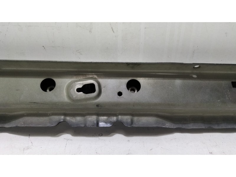 Recambio de travesaño superior para opel insignia berlina cosmo referencia OEM IAM A20DTH 78242 