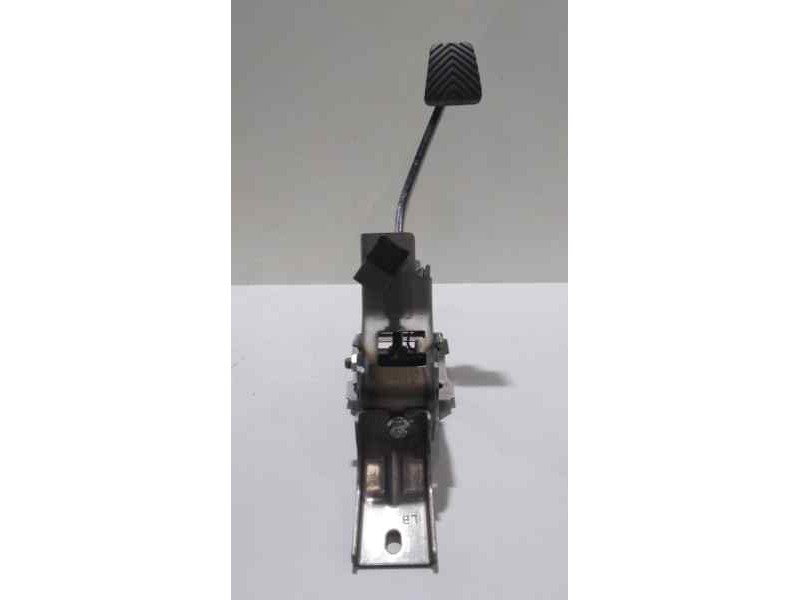 Recambio de pedal freno para kia sportage concept 4x2 referencia OEM IAM 328002S005 46470 