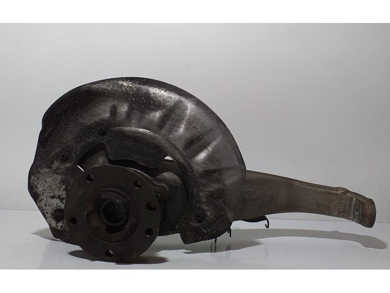 Recambio de mangueta delantera derecha para porsche cayenne (typ 92aa) gts referencia OEM IAM 7P0407246A 66430 