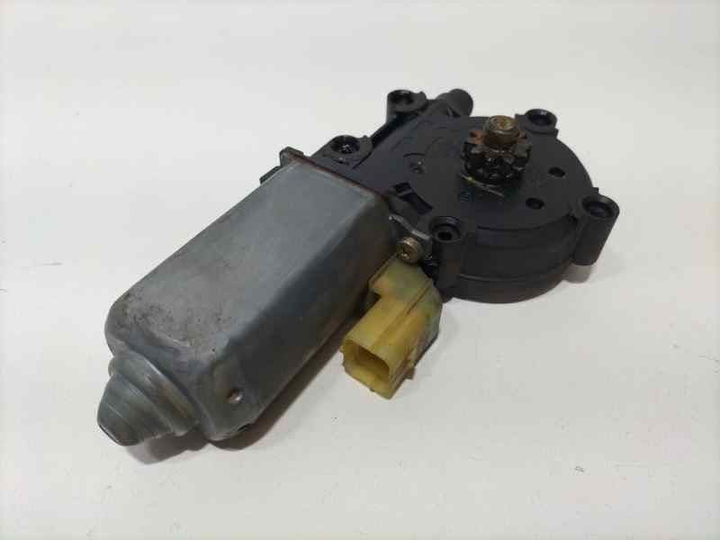 Recambio de motor elevalunas trasero derecho para land rover range rover (lp) 4.6 referencia OEM IAM 0130821317 82539 
