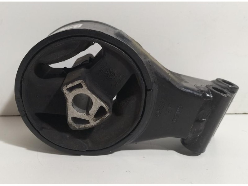 Recambio de soporte motor trasero para opel insignia berlina cosmo referencia OEM IAM 13228303 78277 