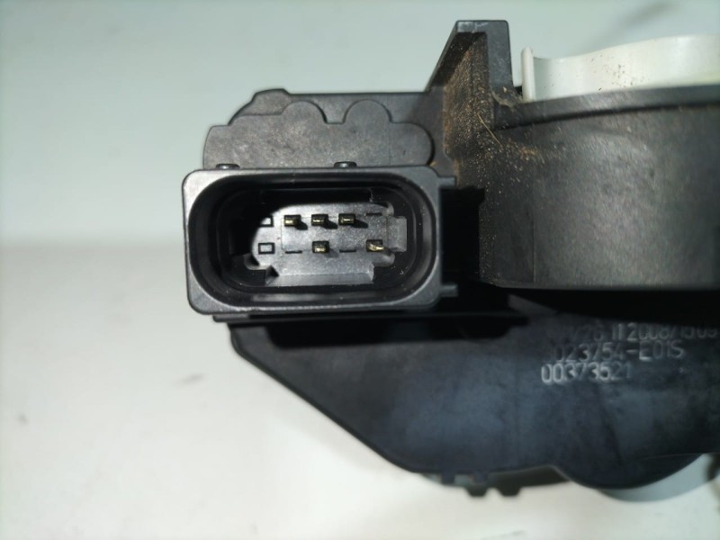 Recambio de cerradura puerta trasera derecha para opel insignia berlina cosmo referencia OEM IAM 13503178 78282 