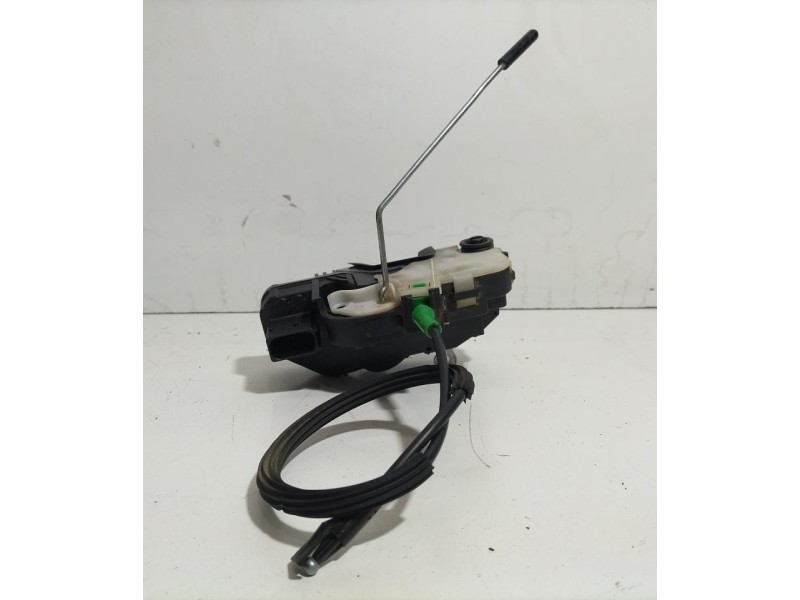 Recambio de cerradura puerta trasera derecha para opel insignia berlina cosmo referencia OEM IAM 13503178 78282 
