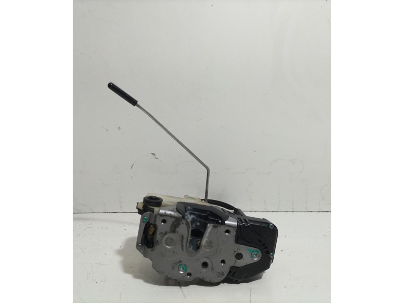 Recambio de cerradura puerta trasera derecha para opel insignia berlina cosmo referencia OEM IAM 13503178 78282 