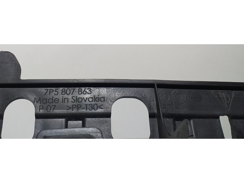 Recambio de molduras traseras para porsche cayenne (typ 92aa) gts referencia OEM IAM 7P5807863 66444 