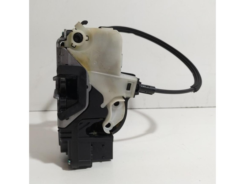 Recambio de cerradura puerta delantera derecha para opel insignia berlina cosmo referencia OEM IAM 13503150 78283 