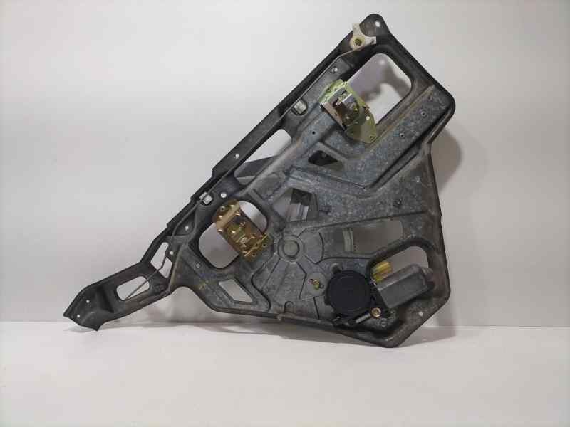 Recambio de elevalunas trasero izquierdo para land rover range rover (lp) 4.6 referencia OEM IAM 0130821318 82551 