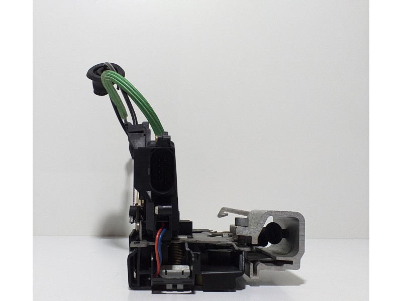 Recambio de cerradura puerta delantera izquierda para audi a4 cabrio (8h) 3.0 quattro referencia OEM IAM 4B1837015G 58924 