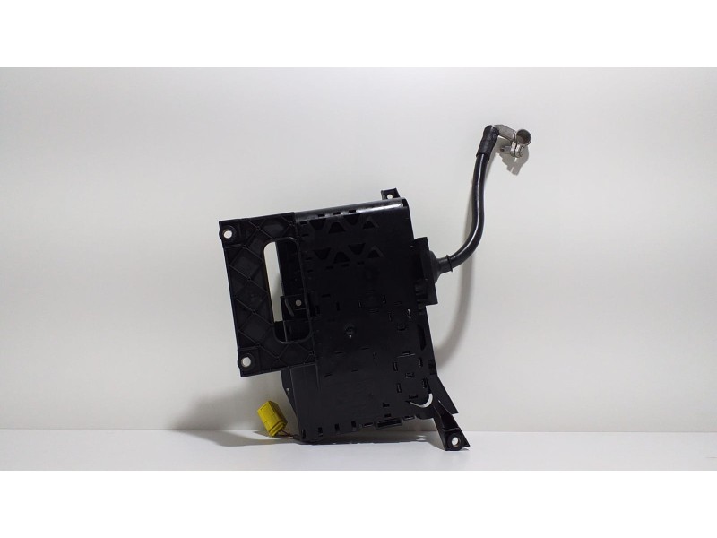 Recambio de caja reles / fusibles para volkswagen touareg (7la) v6 referencia OEM IAM 7L0937548 54940 