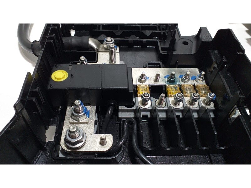 Recambio de caja reles / fusibles para volkswagen touareg (7la) v6 referencia OEM IAM 7L0937548 54940 