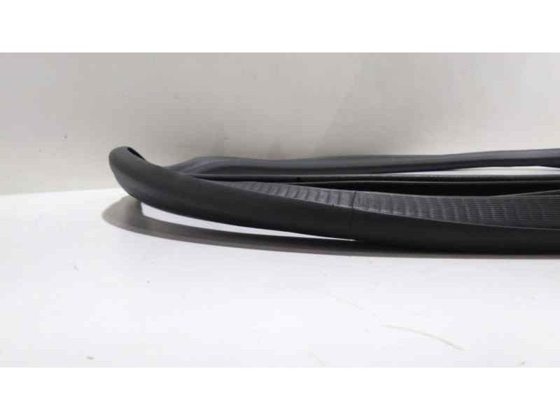 Recambio de gomas contorno puerta para opel crossland x design line referencia OEM IAM  46909 