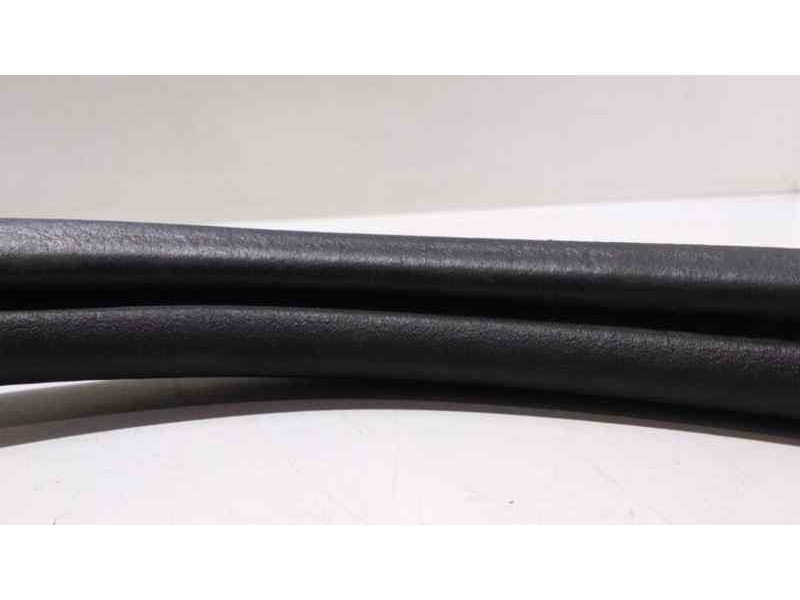 Recambio de gomas contorno puerta para opel crossland x design line referencia OEM IAM  46911 
