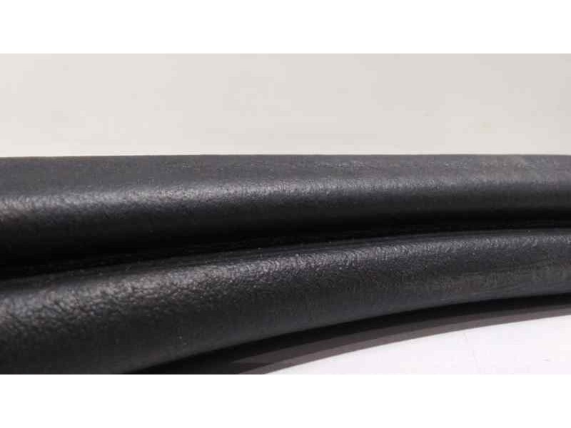 Recambio de gomas contorno puerta para opel crossland x design line referencia OEM IAM  46911 