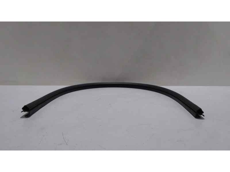 Recambio de gomas contorno puerta para opel crossland x design line referencia OEM IAM  46912 