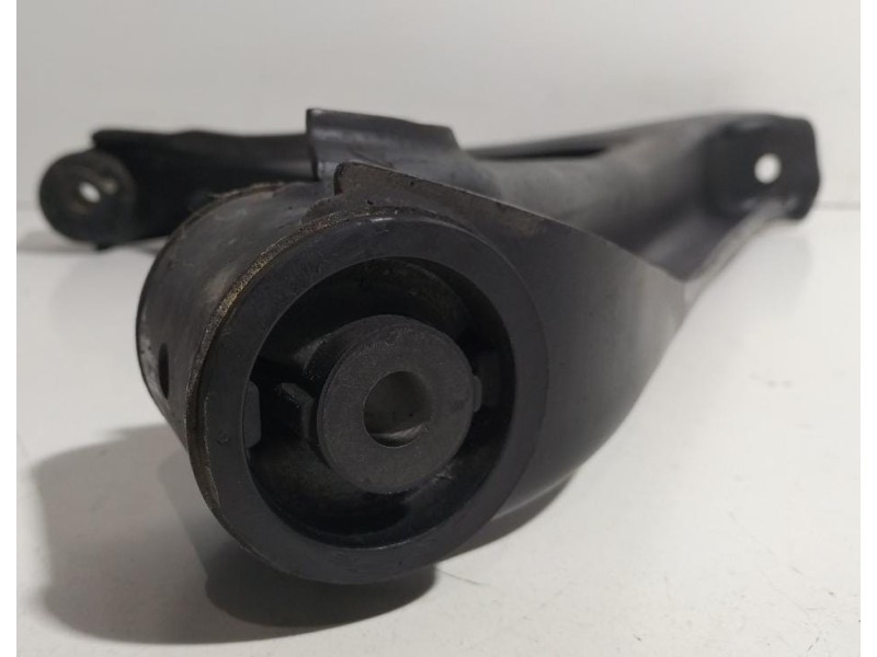 Recambio de brazo suspension inferior trasero derecho para volkswagen touareg (7l6) tdi v6 +motion referencia OEM IAM 7L0505352A