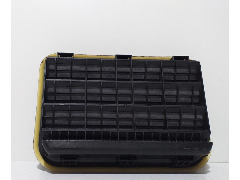 Recambio de molduras traseras para porsche cayenne (typ 92aa) gts referencia OEM IAM 7PP819181A 66485 