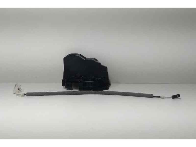 Recambio de cerradura puerta trasera izquierda para bmw serie 5 berlina (e60) 520d referencia OEM IAM 7202147 87070 