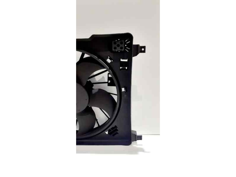 Recambio de electroventilador para renault megane ii classic berlina 1.9 dci diesel referencia OEM IAM 8200222998 42068 