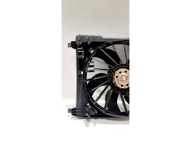Recambio de electroventilador para renault megane ii classic berlina 1.9 dci diesel referencia OEM IAM 8200222998 42068 