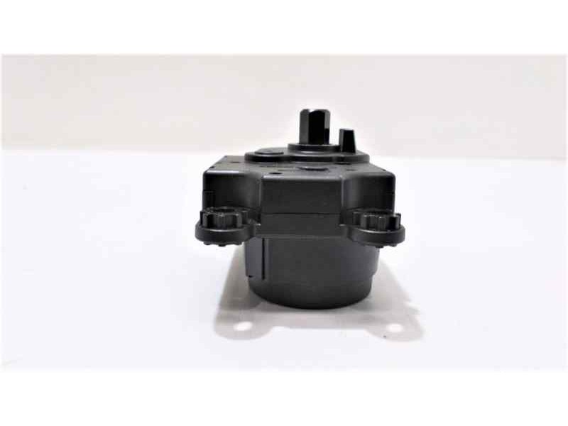 Recambio de motor calefaccion para opel crossland x innovation referencia OEM IAM Z5509001 46934 