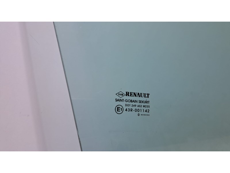 Recambio de luna delantera derecha para renault megane iii berlina 5 p expression referencia OEM IAM F9QP872 76210 R