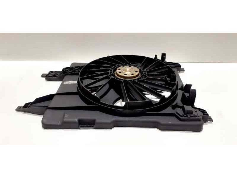 Recambio de electroventilador para renault megane ii classic berlina 1.9 dci diesel referencia OEM IAM 8200222998 42068 