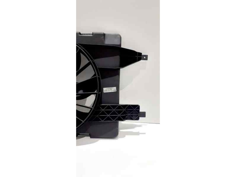 Recambio de electroventilador para renault megane ii classic berlina 1.9 dci diesel referencia OEM IAM 8200222998 42068 